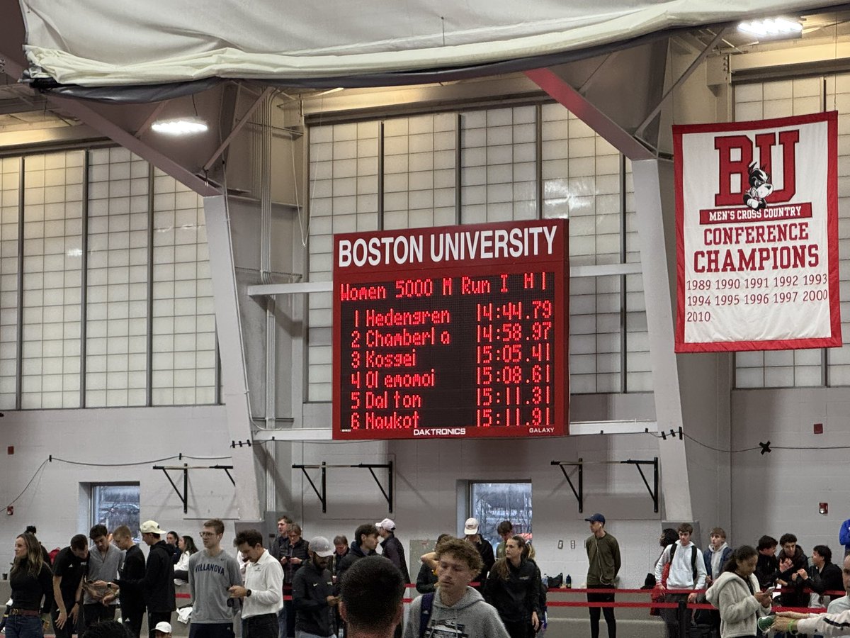 Jane Hedengren’s first collegiate track race.

-14:44.79 for 5,000 meters
-NCAA record
-Youngest American woman to break 15:00
-#2 all-time by an American woman indoors