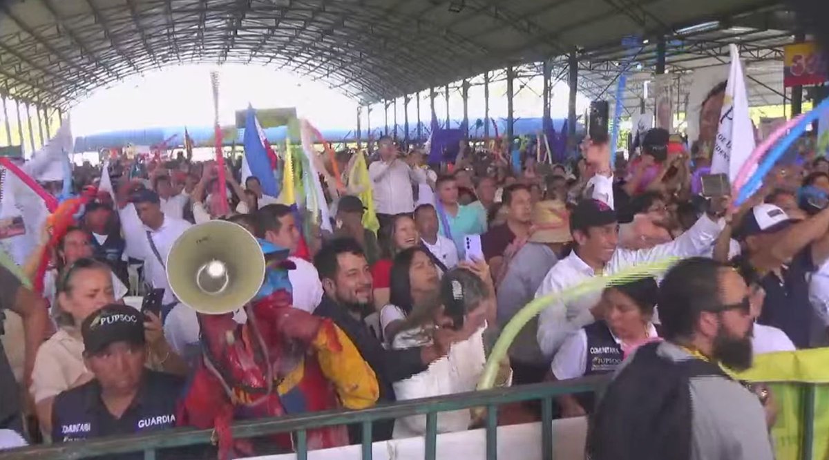 En vivo 🚨
Iván Cepeda en directo desde Popayán, coliseo lleno hasta las banderas.

Seguimos en campaña
youtube.com/live/NWiS8ffsu…