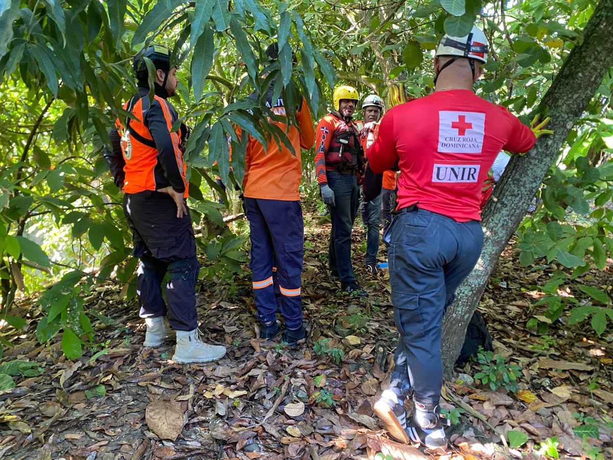 Operaciones de Búsqueda Activas en San Francisco de Macorís 
Hoy, nuestro equipo de Intervención Rápida en San Francisco de Macorís, Prov. Duarte, continúa sin descanso las operaciones de búsqueda y localización de un niño de 3 años de edad.