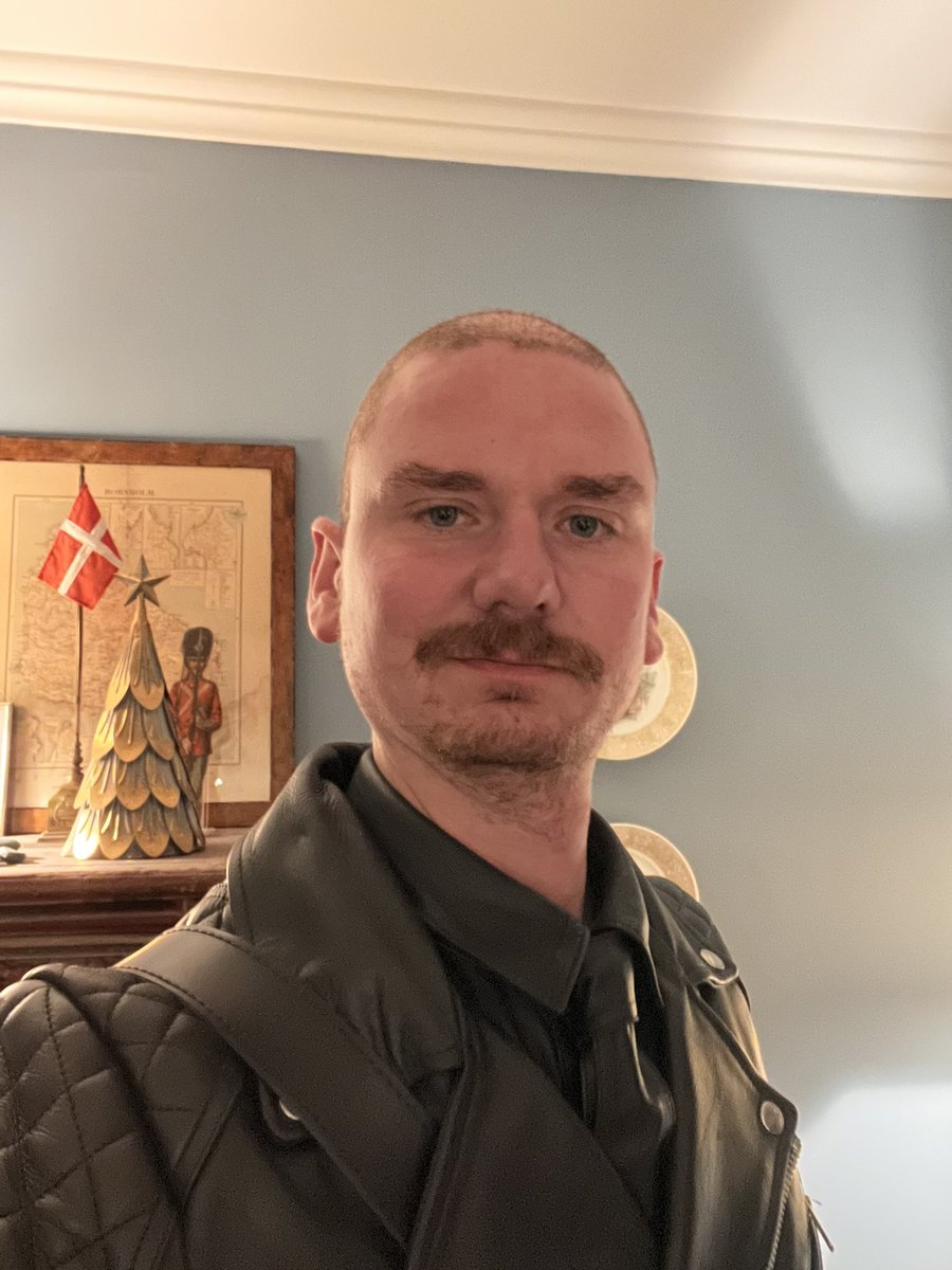 Heute mal in Leder #bluf #leder #leather #blackleather