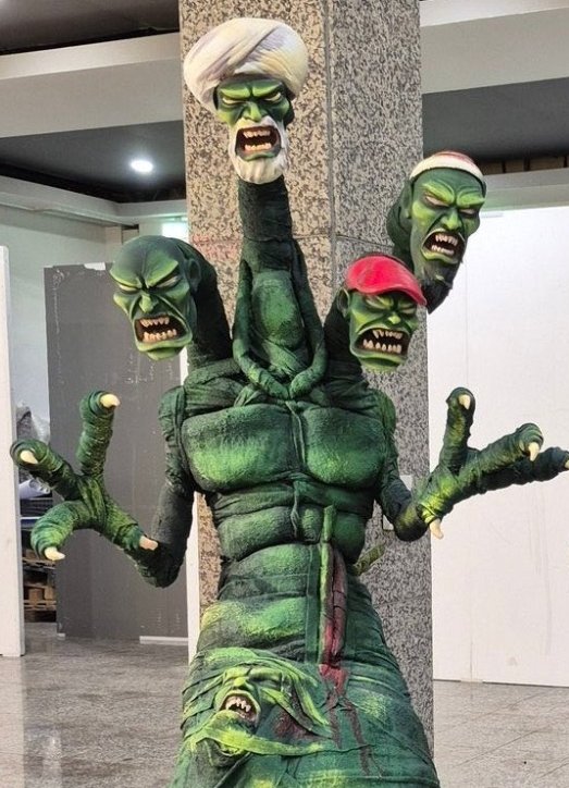 Kimin atası lan bu?
1 haftadır atamız da atamız!
Sanırsın hepsinin salonunda poster olarak asılı aha bizim atamız diye.
'Şaka gibi' de denemiyor artık🤦