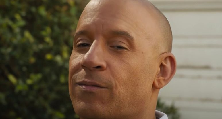moviebreak_de's tweet image. Vin Diesel schreibt &amp;amp; spielt in Rock ’Em Sock ’Em Robots — Tischroboter werden Leinwandstars. 🤖✍️ Erste Drehbuch-Arbeit seit Jahren. #VinDiesel #RockEmSockEmRobots #Filmnews 

moviebreak.de/stories/28349/…