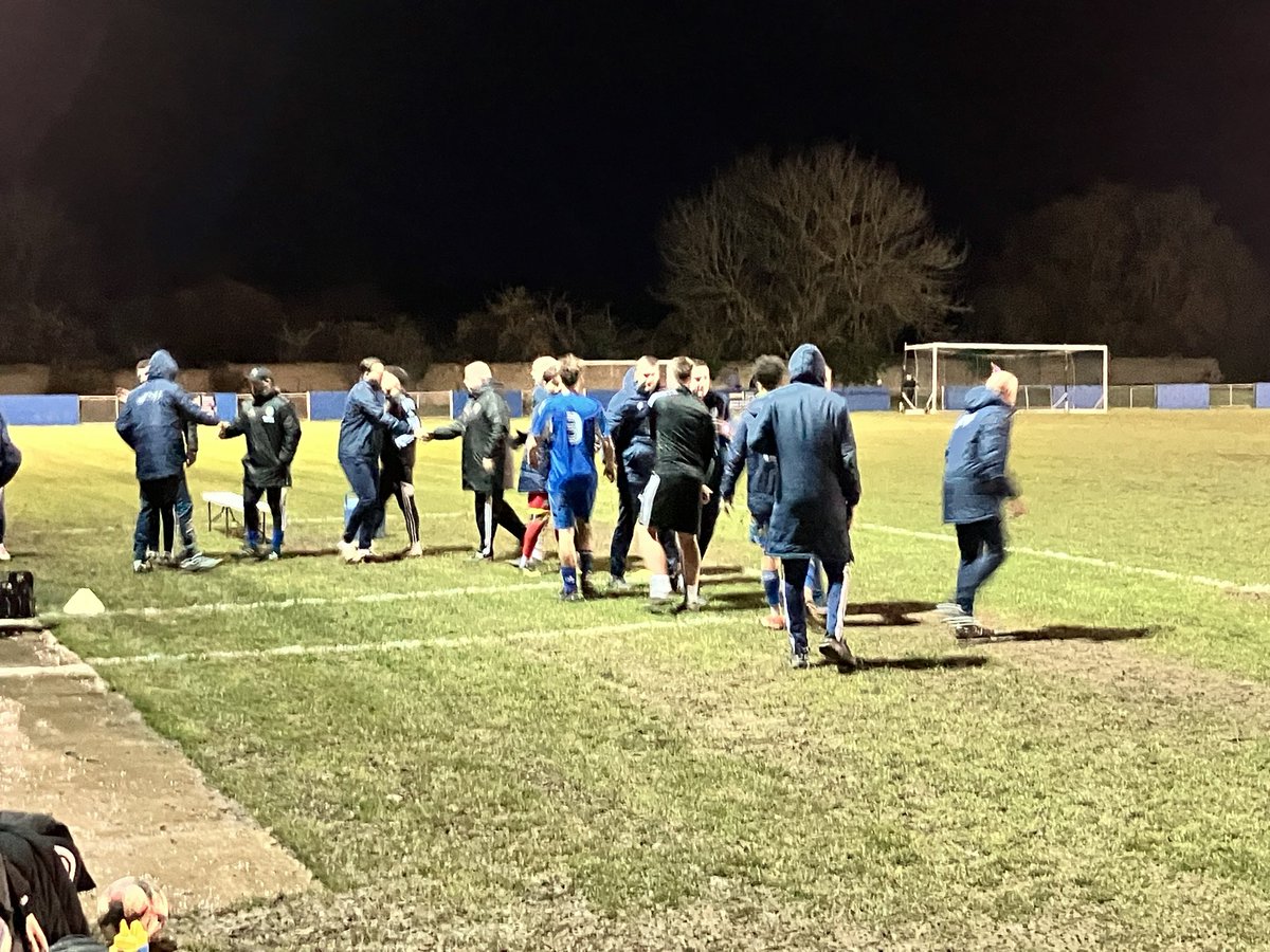READING CITY EXTEND THEIR FA VASE RUN!

<a href="/ReadingCityFC/">Reading City FC</a> 3-1 <a href="/snodlandtownfc/">Snodland Town FC</a> (FT)

<a href="/MyRoadtoWembley/">My Road to Wembley</a> <a href="/favasefactfile/">FA Vase Factfile</a>