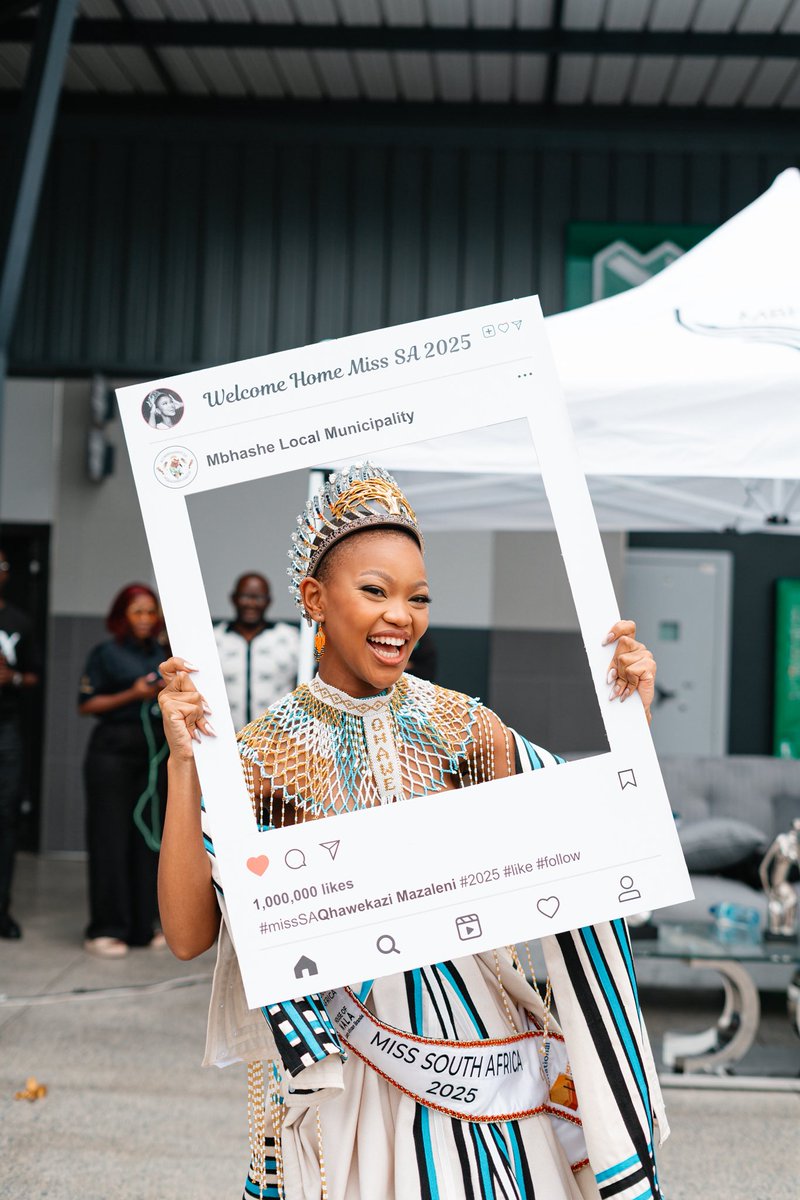 Official_MissSA's tweet image. Oh, what a time @QhaweMazaleni had at Mbhashe LG Mall! 🤩

The energy? Unmatched. The love? Overflowing! 💙

#MissSA2025 #QhawekaziHomecoming #Homecoming