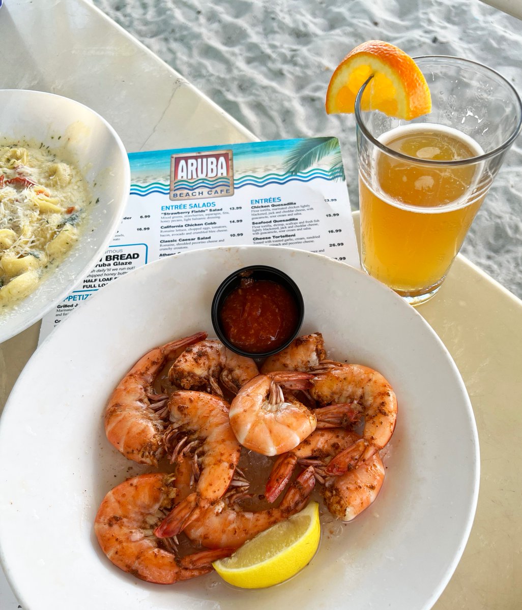 Savor your Saturday w/ a delicious lunch seaside! 🍤🌶️ 🎶 Live music starts at noon! Dancing all night long! 🌊🌴🌺🍹 #seasidesaturday #freshcaughtshrimp #dailyspecials #livemusic #lbts #onehappyrestaurant #arubabeachcafe