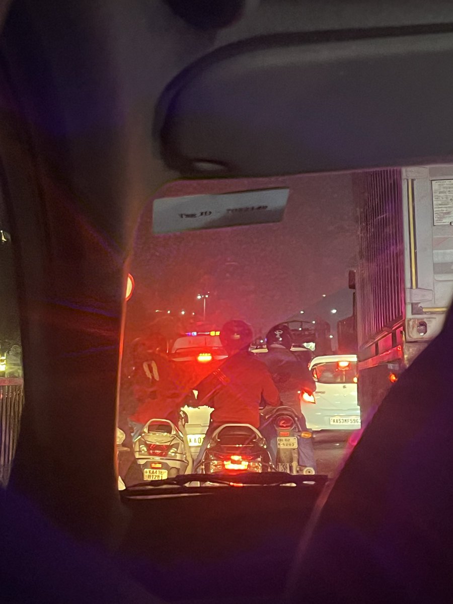 Blr traffic be so crazy even ambulance is stuck with us for 20mins