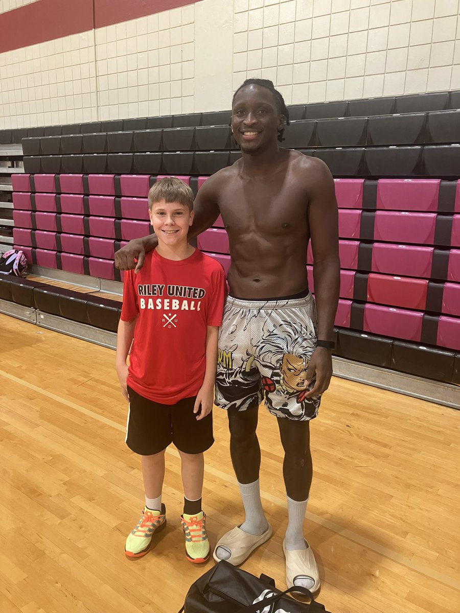 Ezra and I were very fortunate to get to spend some time with <a href="/VicOladipo/">Victor Oladipo</a> this morning.  Ultimate success story.  A true professional in every sense of the word.  Appreciate Ryan Powell sharing with us and allowing us to watch him at work.  Master at his craft.  #GOBUCS🔴⚫️