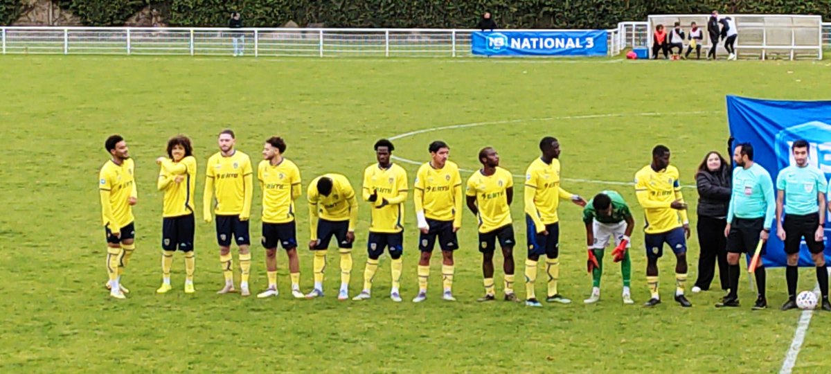 Défaite 2-1 de la réserve face à Jura Dolois.  Des pros peu concernés et des jeunes qui peinent à passer un pallier. Sauf Honoré, seul à surnager, avec Sidibé le buteur, mieux à son aise en 9.