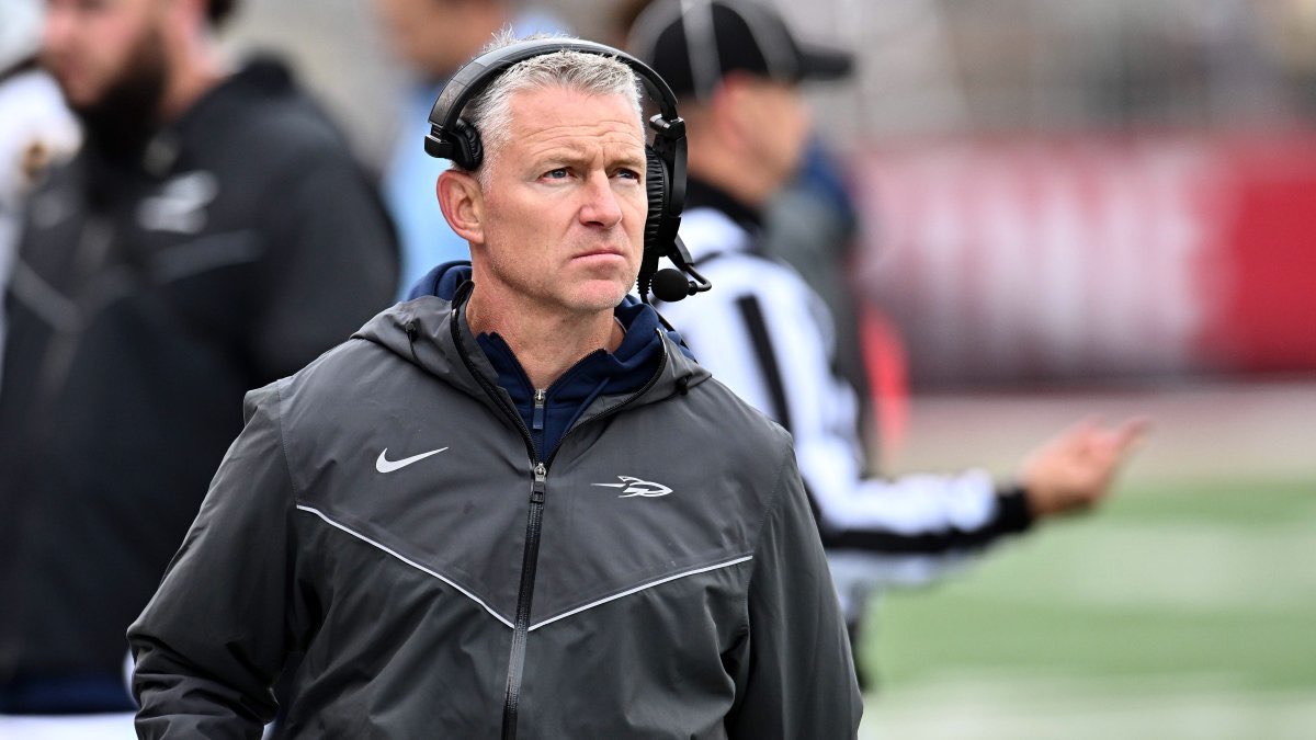 CFBNewEngland's tweet photo. This is no exaggeration - Jason Candle is a program defining hire. 

You are entering the Golden Age of UConn Football - welcome aboard and congrats to the AD for getting it done. https://t.co/g0fOkRy7A2
