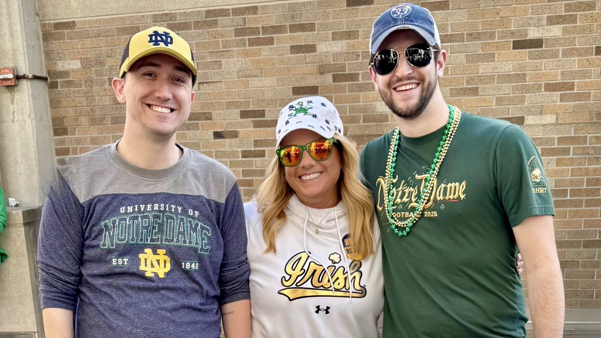 zubygirl100's tweet image. Anyone else missing these vibes???
☘️☘️☘️☘️☘️☘️☘️☘️☘️☘️☘️☘️

@ColtsFanatic09 @pdh3767 @erica_haag8 @IrishJTL 

#GoIrish☘️ #TakeMeBack
