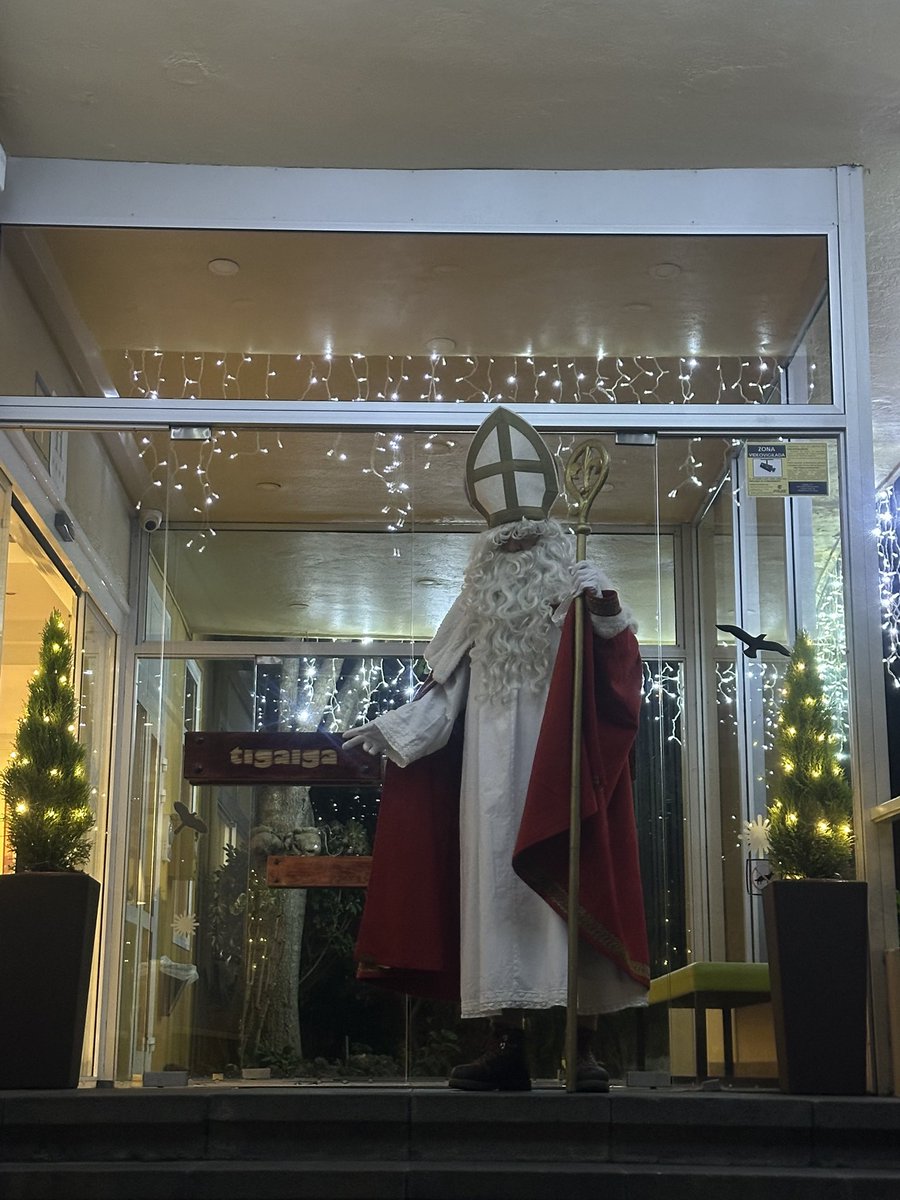 Comienza la época navideña con la llegada de San Nicolás 🎄⭐️