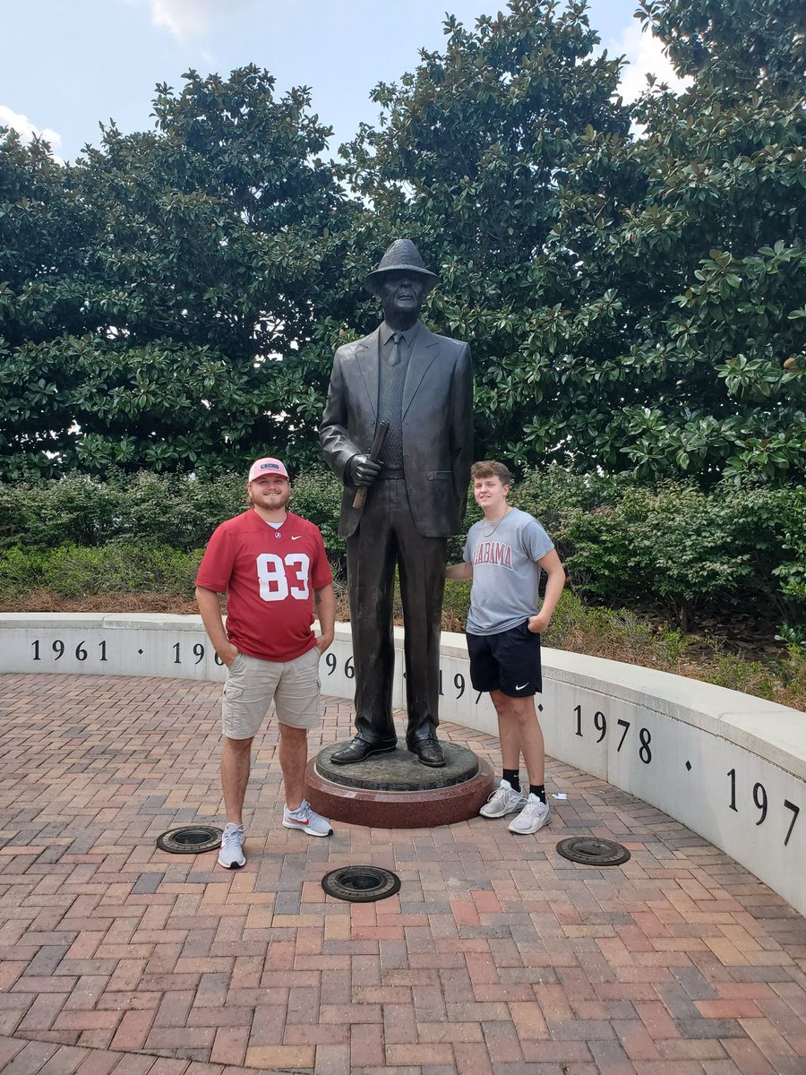 T_manning11's tweet photo. Hey @Greg_Byrne, I want to be in ATL to support the Tide! #RollTide🏈 https://t.co/B403KdFSdB