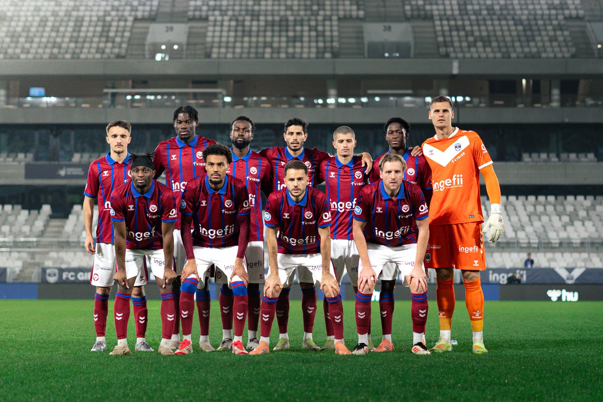 girondins's tweet image. Votre équipe ce soir 🔴🔵

#FCGBDLFC #AllezBordeaux