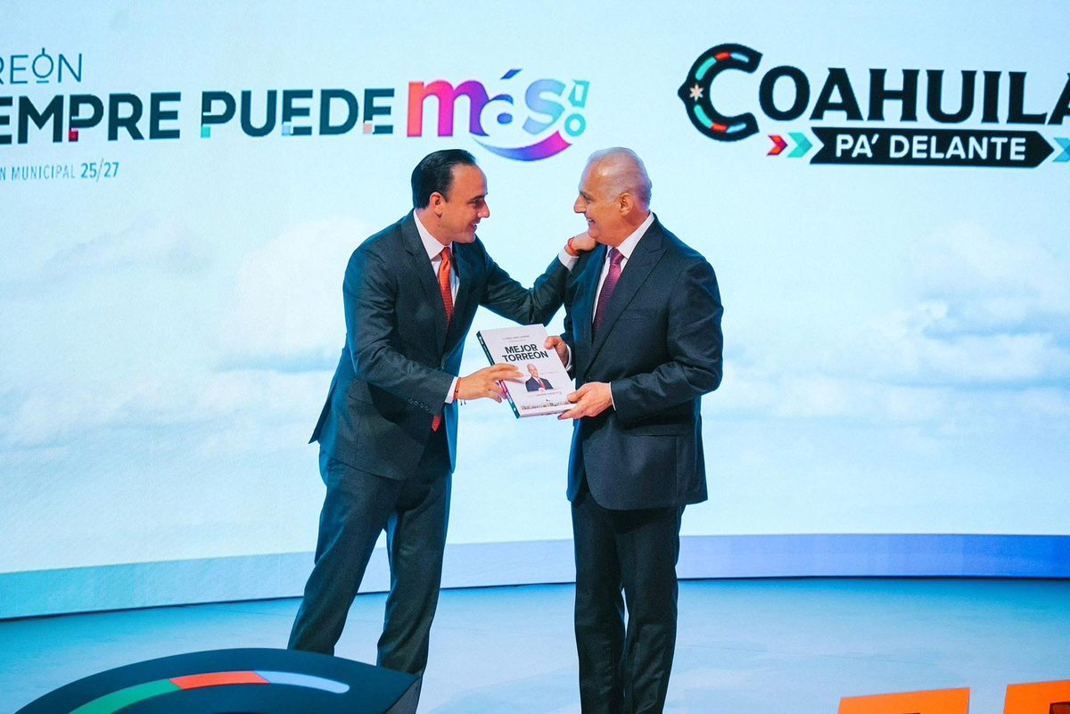 DIFTorreon_'s tweet photo. El equipo DIF Torreón felicitamos a nuestro alcalde Román Cepeda por su Informe de Resultados 2025. El alcalde anunció para 2026 el proyecto Fuerza Mayor.

Extendemos la felicitación a nuestra Presidenta Honoraria, la Sra. Selina Bremer de Cepeda.

DIF #SiempreContigo 🩷 https://t.co/oYtpd9dcdO