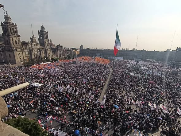 J4feT_25's tweet photo. Ni lucrando con Carlos Manzo
Ni lucrando con las inundaciones
Ni lucrando con narrativas falsas del extranjero 
Ni la guerra sucia en redes sociales 
Ni la farsa de la "generación Z"
Ni el golpeteo de Tv Azteca

No han logrado tumbarla, por más que intenten.

#MéxicoConClaudia https://t.co/mqbbKuweYp