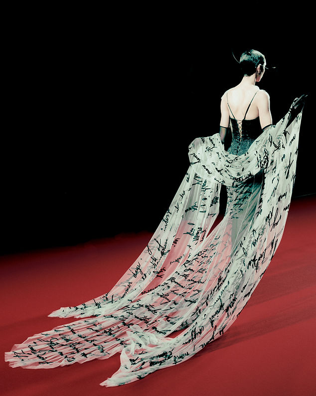 La Mode Unknown tweet media