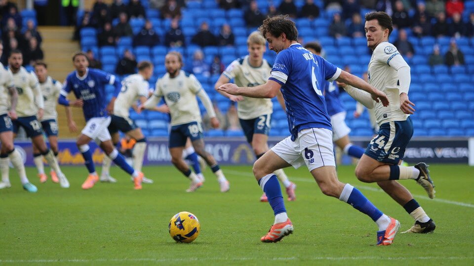 ccfcinsiderr's tweet photo. 581 days on from his last start as captain, Ryan Wintle led The Bluebirds out as skipper this afternoon. 

And boy did he lead by example. 🔥©️

#CardiffCity https://t.co/MPQ5Fc6qif