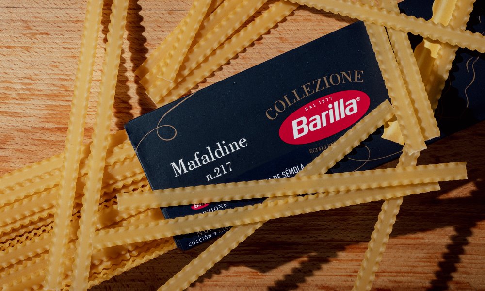 Una pasta que no solo complementa tu menú: lo transforma.

Barilla Collezione eleva cada plato con calidad, textura y tradición italiana.