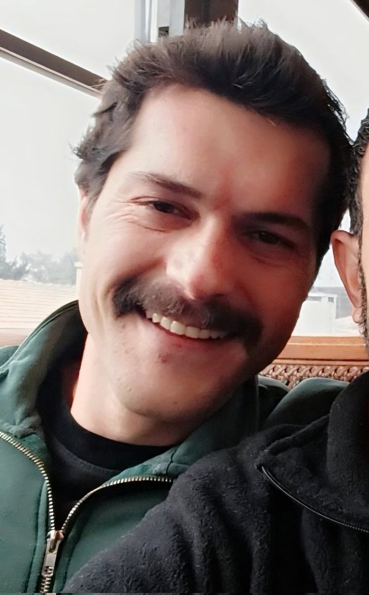 احلى مساء في حال لم ترى شيئا جميلا اليوم🫠
#alperenduymaz 🤍