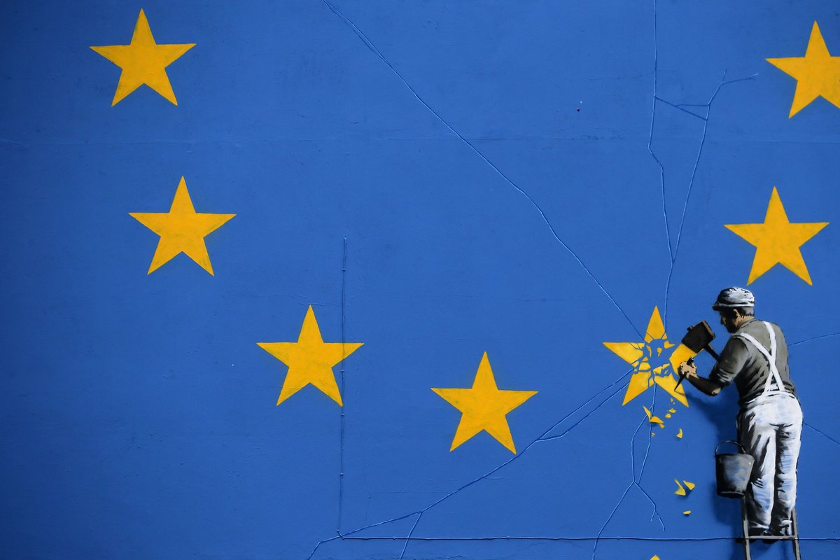 f_philippot's tweet image. L’affaire crée un électrochoc mondial ! ⤵️

Après l’amende de 120 millions d’euros infligée par l’UE à X pour défaut de censure, l’administration Trump doit infliger une énorme fessée déculottée à toute l’eurocratie corrompue : interdiction de voyager aux États-Unis, isolement…