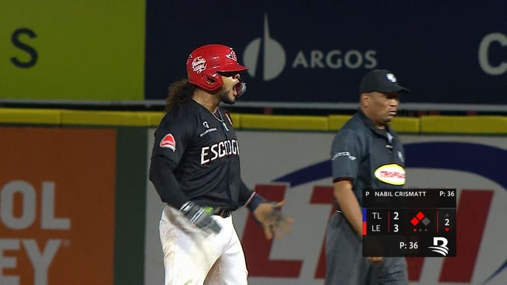 Destapando los errores del <a href="/EscogidoBBClub/">𝐄𝐬𝐜𝐨𝐠𝐢𝐝𝐨 𝐁𝐚𝐬𝐞𝐛𝐚𝐥𝐥 𝐂𝐥𝐮𝐛</a> Parte 2

FREUDDY BATISTA

Viene de batear .295 con 11 jonrones y. OPS de .928 en las menores este 2025.

Sin embargo, lo tienen relegado a la liga paralela y como tercer receptor, sin ningún tipo de oportunidad esta temporada.

🧵 👇