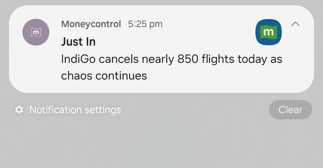 Shanmukkkh's tweet photo. Rare moment 
Sunday No Megablocks
Airlines block
#mumbailocal #FlightCancellations #IndigoDelay https://t.co/gdM9rO3tbJ