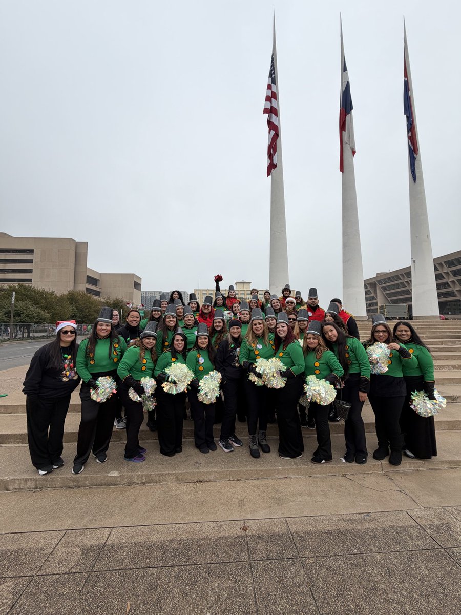 Our toy soldiers at the Dallas Holiday Parade@BburgCougars