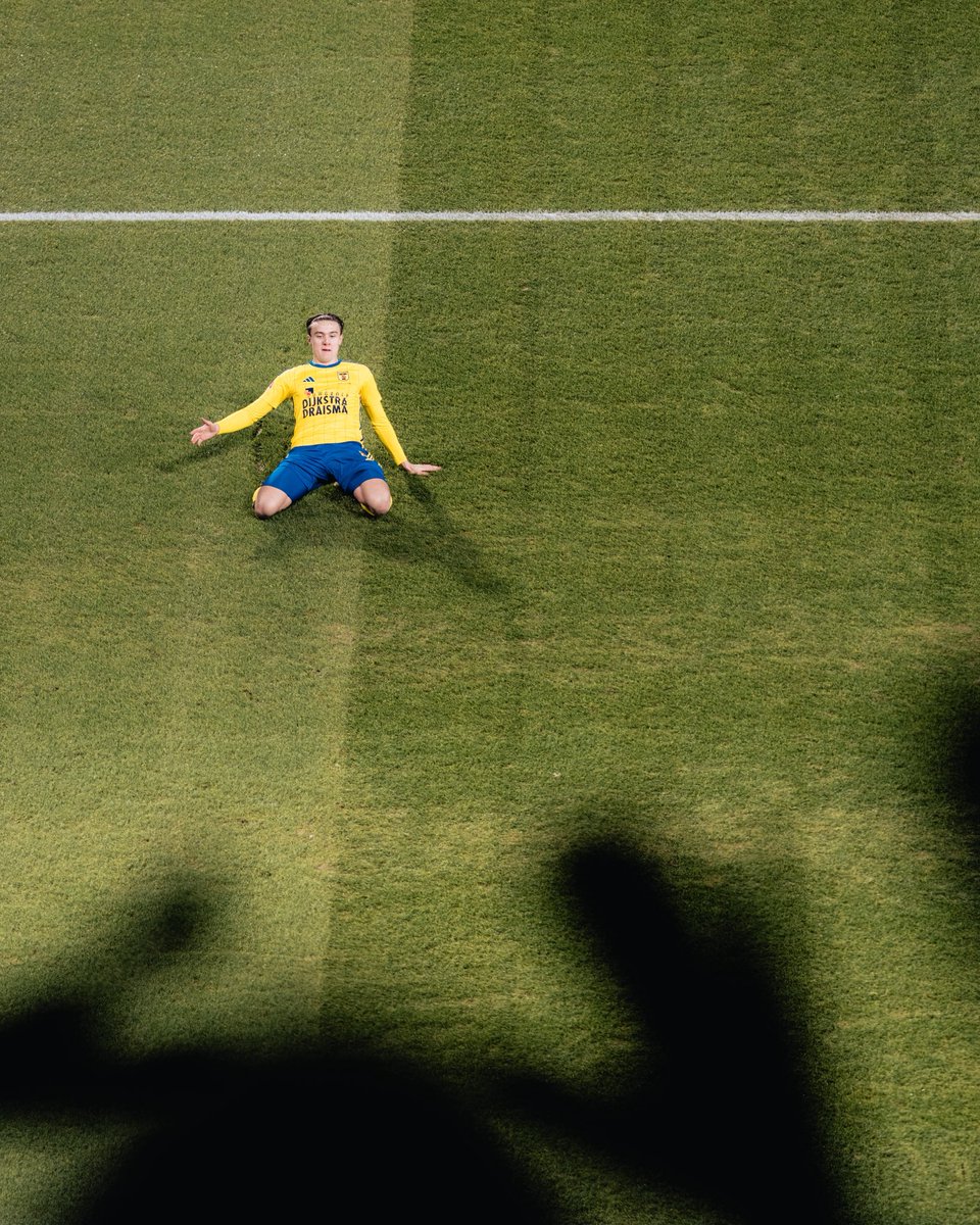 SCCambuurLwd's tweet photo. 𝑶𝑺11 🇸🇪

#CAMDBO https://t.co/ZbJPUdr48I