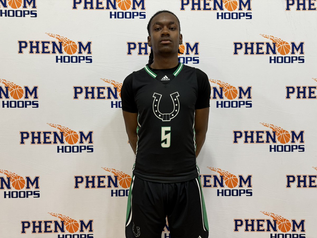 colbylewis20's tweet photo. 6'5 2027 Josh Smith (Crossroads Christian) is one to keep an eye on. Long, athletic wing. Excels attacking the basket. Uses his frame to finish thru contact. Capable in rhythm from the perimeter with time/space. Has the tools to really impact the defensive end. #Phenom919Showcase https://t.co/3ihvujL2fL