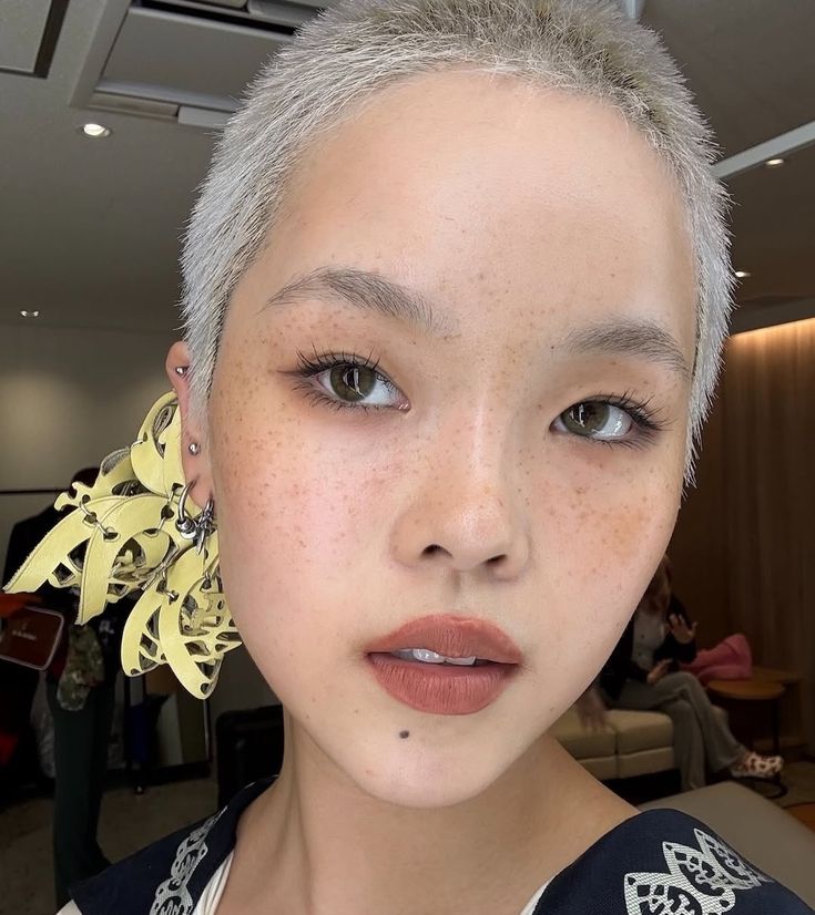 ❤️❤️❤️ Bain do JUST B, que se assumiu gay mais cedo esse ano, parabenizou Cocona do XG por se assumir trans no Instagram:

"Sua coragem e a sua honestidade me comoveram de verdade. Eu estou tanto orgulhoso de você por viver a sua verdade e sempre vou te apoiar. 🫶"