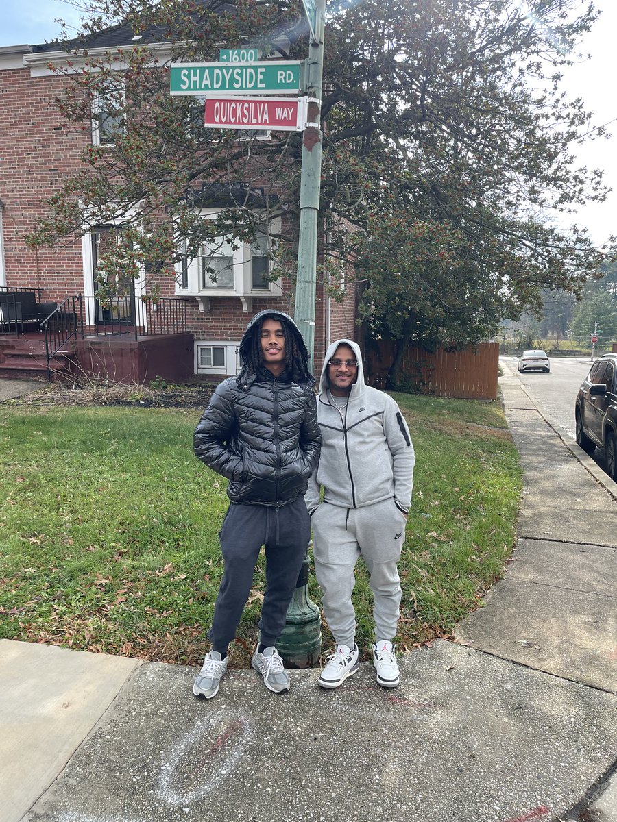 DJQUICKSILVA's tweet photo. Never Forget Where Come From #InRealLife 🪧 #QuickSilvaWay 😎

#TheSilvas #QuickSilva #DjSauceGod #Baltimore #ChickenBox #FatherSon #IreallyGotMyOwnStreet https://t.co/SW6BilMpkq