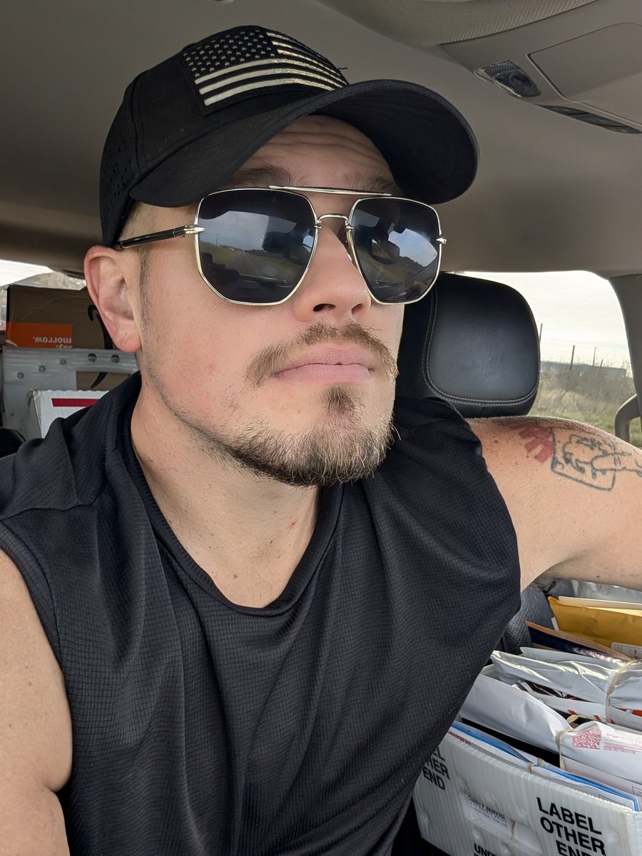 Late late GM Frenz! 
Busy day, check y'all in a bit. ❤️