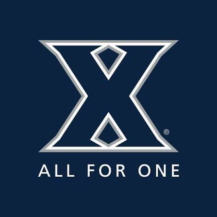 CashmanPrezFP's tweet photo. Flexing the X today—Proud XU Grad! Who is the crazy fan in the back!? 😂💙 #AMDG ⁦@XavierU⁩ ⁦@fairfieldprep⁩ https://t.co/RFQ3x6nvcb