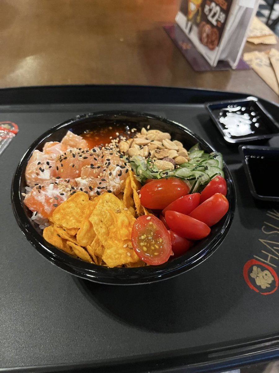 não deu tempo de postar na hr do almoço, mas hj foi dia de poke