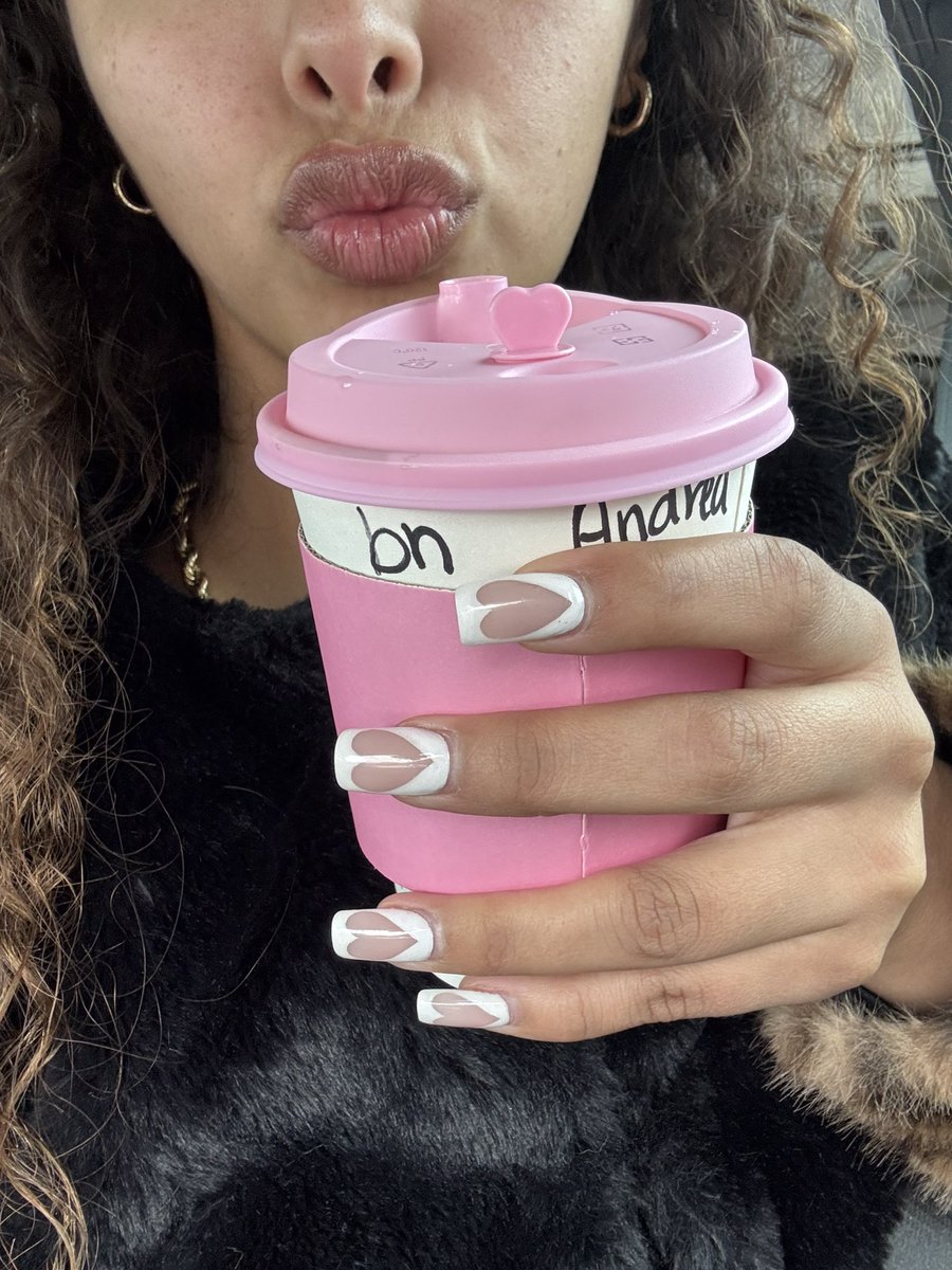 Spoilandreanow's tweet photo. Coffee soooo good especially when it’s already been reimbursed.. but idc 🥰 I want it reimbursed x3 today. https://t.co/XkgrNvdoLJ