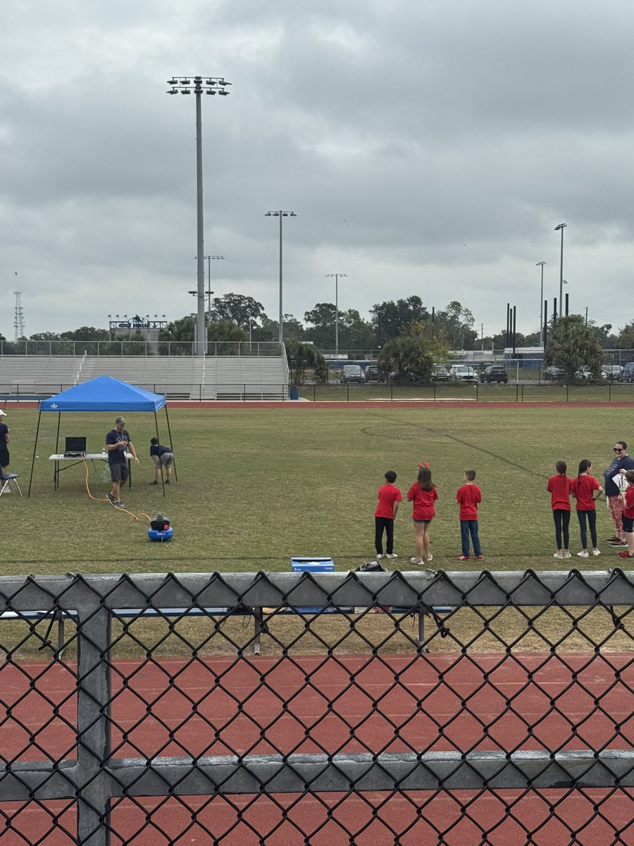 j_costallos's tweet image. We had a great morning at Super STEM! #columbia #stemclub #ocps