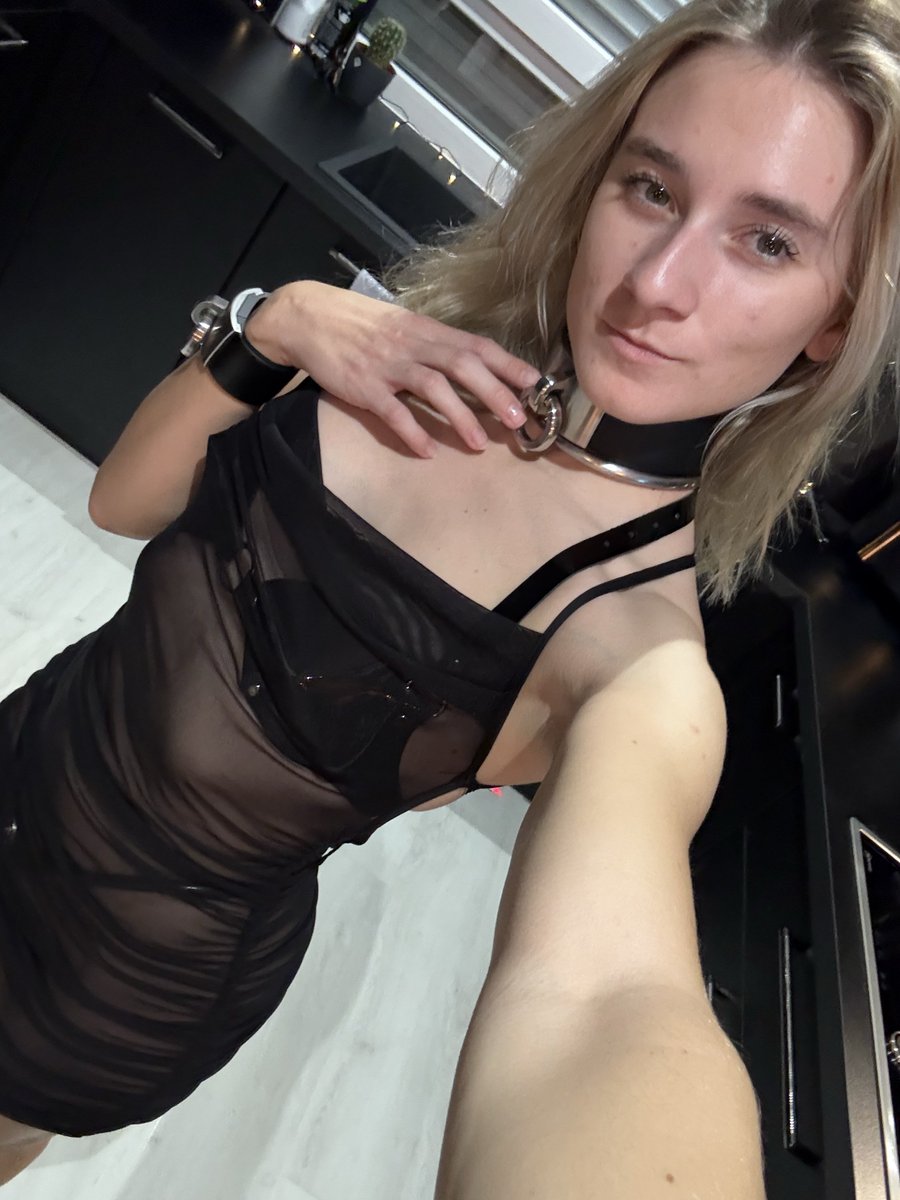 Ready for my very first livestream on OF 🤭🖤