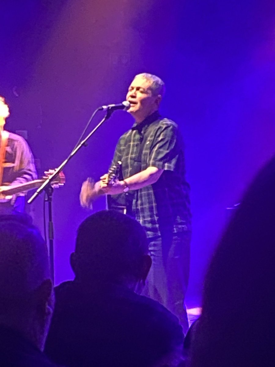 Brilliant Friday xx 
Seeing Shack fronted by 
 the Genius Mick Head xx