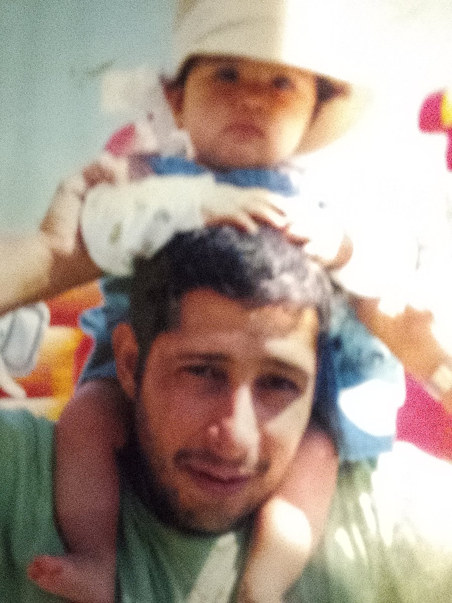 🚨 Estimada :
<a href="/IBetancourtCol/">Ingrid Betancourt Pulecio</a>  🇨🇵🇨🇴 !
Estamos en navidad mes de
Paz y Amor 🎄🕊!
Pido a usted una vez más su colaboración para obtener
Información de mi hija en Francia.
Estoy seguro que usted entiende
El sufrimiento de no tener información de un familiar por
Años.
<a href="/francediplo/">France Diplomatie 🇫🇷🇪🇺</a>