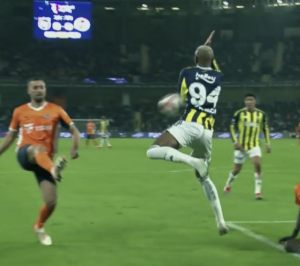 Döndüğünde buna da yakından bak.
Belki bişeyler bulursunuz.
#IBFKvFB
#FenerinMaçıVar