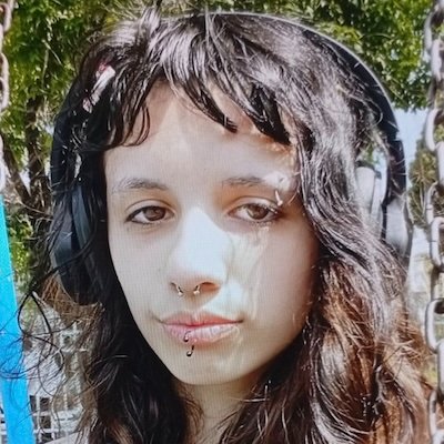 desaparecidaorg's tweet image. Morena Sol Martínez tiene 17 años, desapareció el 5/12/25 en Lanús, provincia de Buenos Aires. Se hizo la denuncia. Por favor compartir y avisar #Urgente a la policía local, o al ☎ 911

#Lanus #BuenosAires