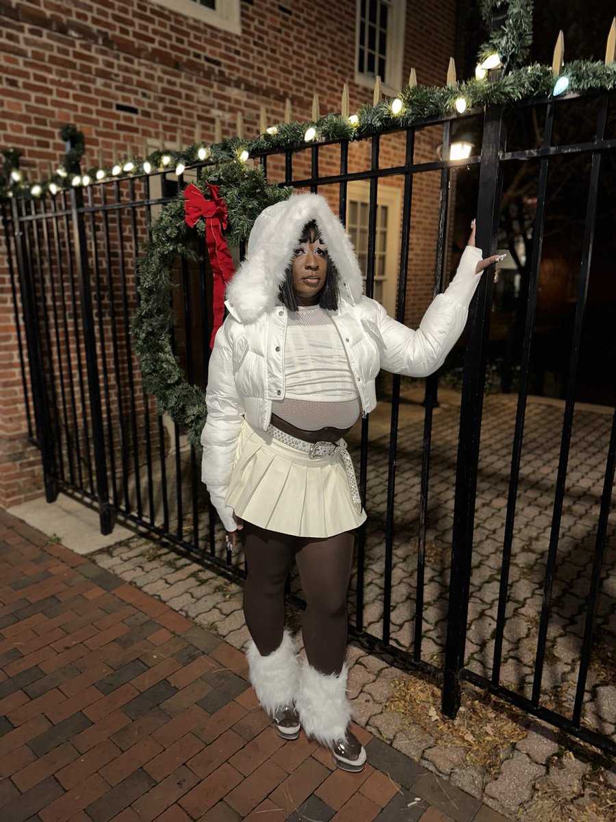 _Vera_icon's tweet photo. “Burr” -Gucci Mane https://t.co/tQrHR7aJZX