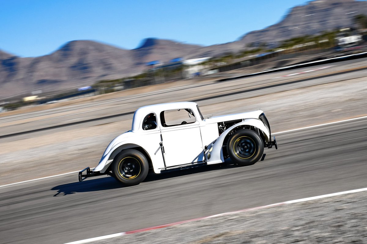 USLegendCars's tweet photo. I went to the desert with car with no name. 

@LVMotorSpeedway | #SilverStateRCS https://t.co/SxjECqFQGL