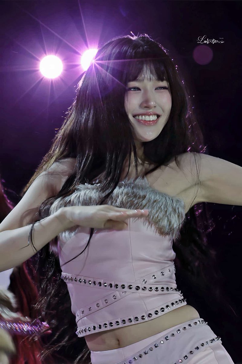 𝟐𝟓𝟏𝟐𝟎𝟔 AAA✨

#안유진 #ANYUJIN #아이브 #IVE