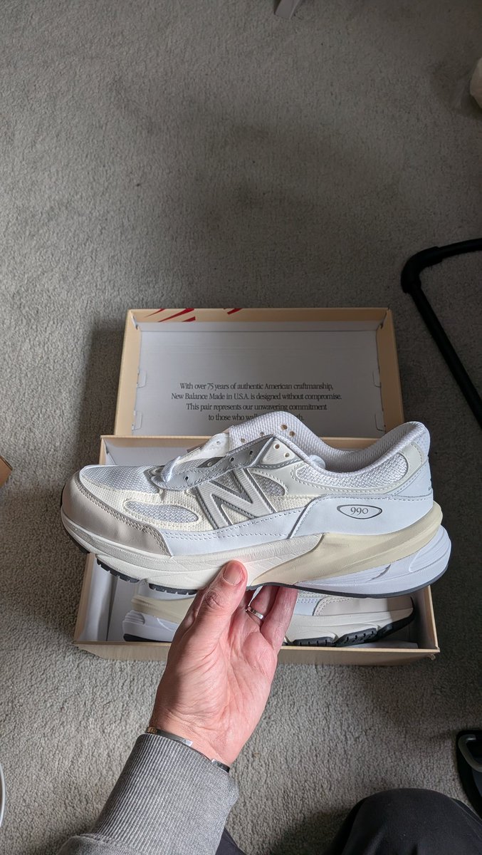 DJLBIZ's tweet image. First pair of New Balance, certified Dad mode now. Now I have them laced. First impressions, elite comfort compared to my usual Air Max 1s.
Going to have to keep my eye for some more.🫡
#woft #kotd #mattweltyinspired