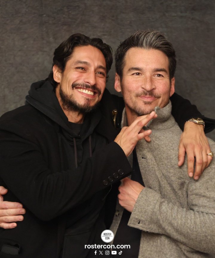 Parler avec Jay et Carlos ? Juste exceptionnel ! Deux personnes super et un moment inoubliable ✨ Merci <a href="/DreamitCon/">Dream It Conventions</a> ❤️#frr6 #station19