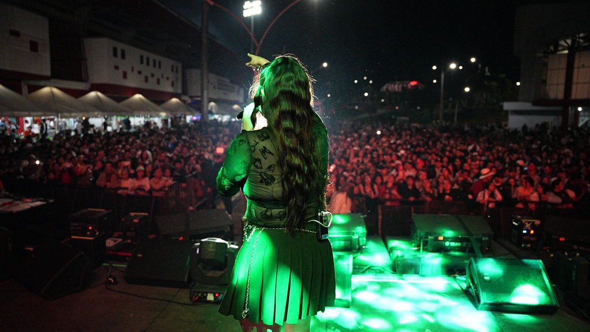 📸✨ ¡Rionegro encendió la fiesta!
Así vivimos el primer día de nuestras 56° Fiestas de las Tradiciones Rionegreras 2025, un inicio lleno de tradición, talento y alegría que reunió a familias, artistas y visitantes en distintos escenarios del municipio. ❤️🤝