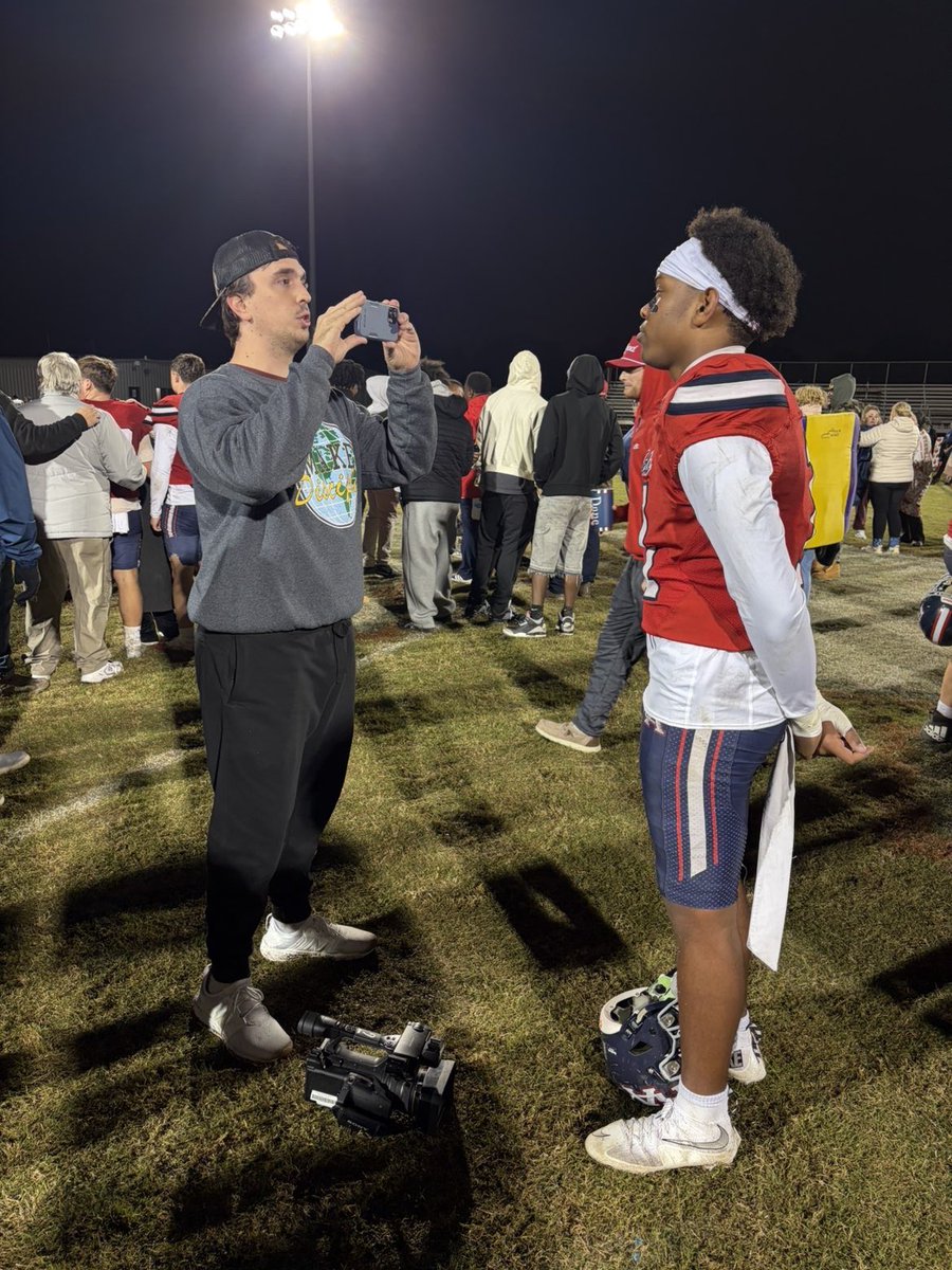 Justin hall tweet media