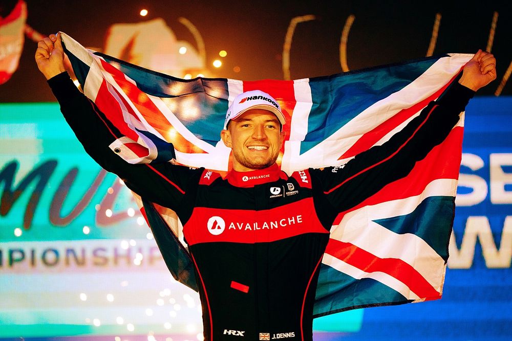 Jack Denis se lleva la carrera 1 de la temporada 2025 de formula e .