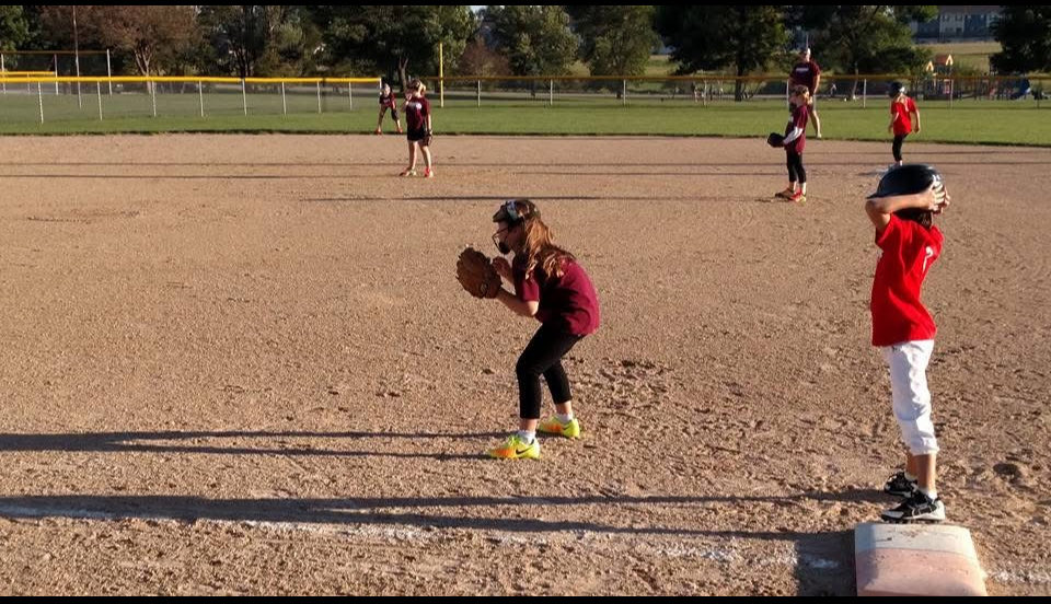 MeredithThoms's tweet photo. I’m so excited to announce my commitment to the University of St. Thomas to play D1 softball. I would like to thank all my coaches who helped me get to this point. I’m so excited for the next chapter with Tommie softball! @UEIOWA @waukeenwsb @TommieSoftball @CoachBagzTrot https://t.co/9nojnuw5KY